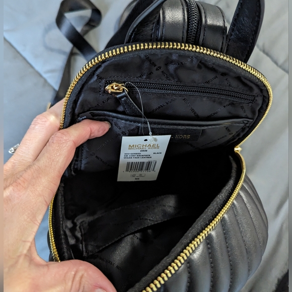 NWT MK Erin small backpack - Picture 5 of 10
